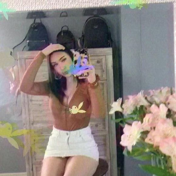 Meet your Posher, Saleana - Picture 1 of 1